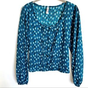 Mudd Blue Artwork Scoop Button Front Crop Blouse